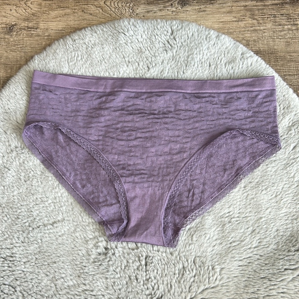 Victoria’s Secret Hiphugger Panty L